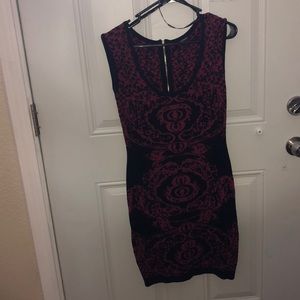 Small dress, stretchy .